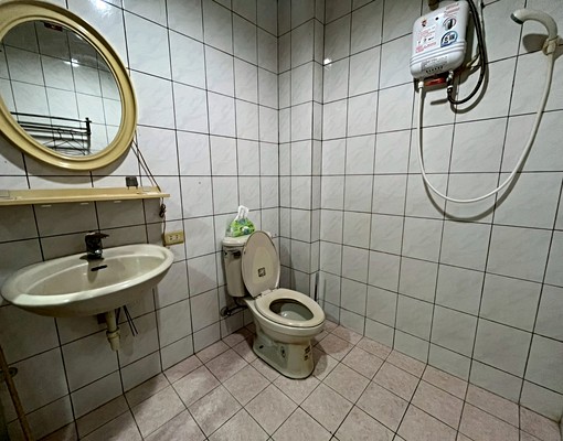 士林/電梯免爬梯/採光通風/格局方正/租補可//家具齊全 - Image 7