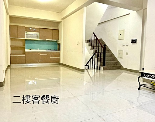 縣政中心旁新型透天社區四房四衛浴 - Image 3