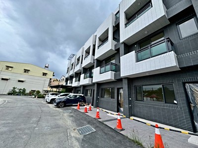 @多戶可選@喬茂泰安B2戶前後可停雙車全新交屋勇敢出價很好談