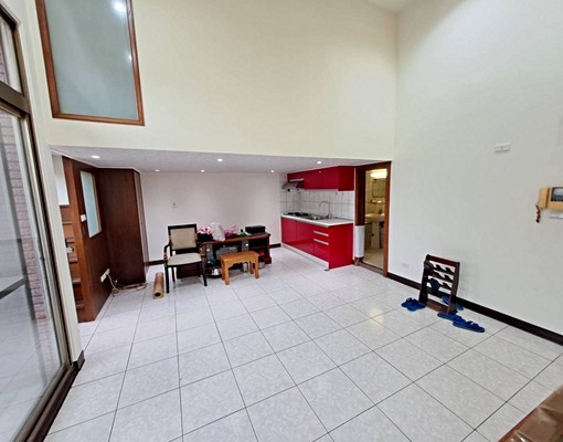 高登屋社區,騎車8分鐘汐科/遠雄,陽台獨立電梯套房,代收垃圾 - Image 2