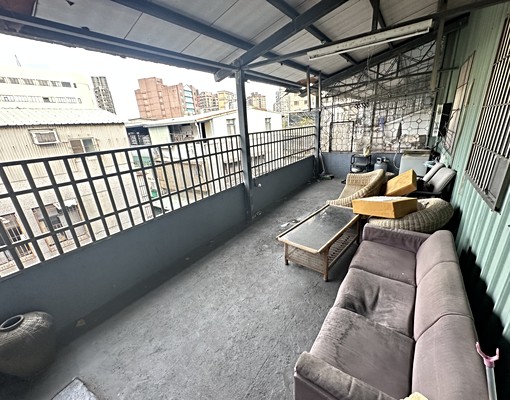 近捷運中和【超值1房1廳】養寵洽★附傢俱★有陽台 - Image 6