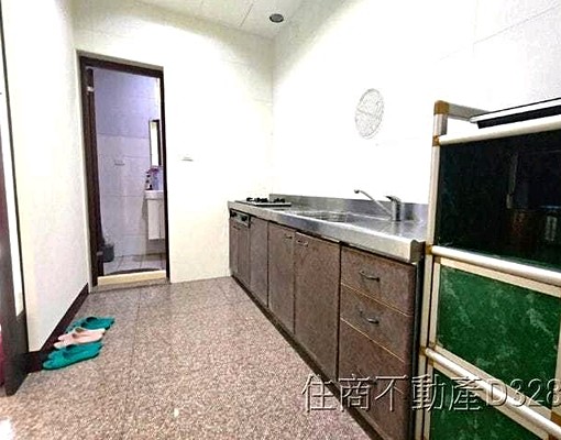 東區整棟三套房車庫 - Image 9