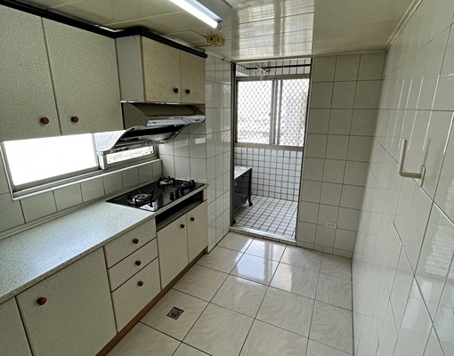 潭子運動公園正門超大空間/勝利商圈/交通便利/景觀佳/可租補 - Image 13