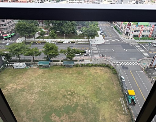 整層住家/鑫悅/高鐵特區2房1廳/公園綠地視野美/可租補 - Image 11