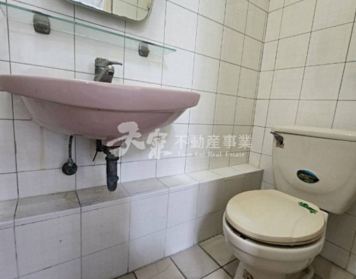 租-五甲商圈★臨路１4米|面寬近5米１＋２騎樓可店住 - Image 11