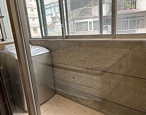 忠孝敦化，電梯二房，全新裝修，有管理員 - Image 16