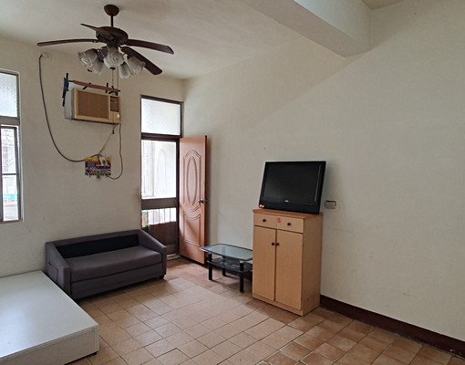 🈵永康區兵仔市場透天整層分租可寵可入戶籍🈵 - Image 2