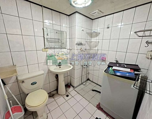 可租補鄰大潤發舊社國小.68快速道路警衛管理電梯獨立套房 - Image 5