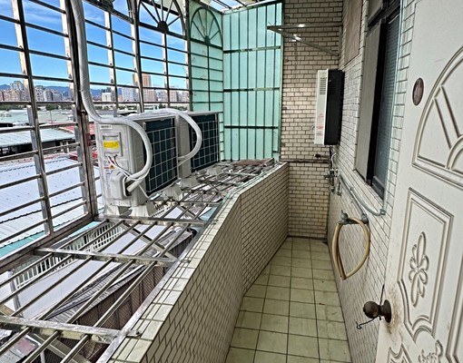 全新一級冷氣、重新粉刷，交通方便 - Image 10