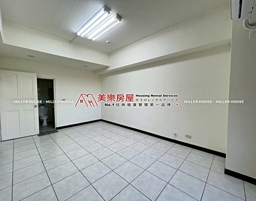 美樂~近松山站*饒河商圈兩房大空間*可住可辦*雙衛浴*有陽台 - Image 8