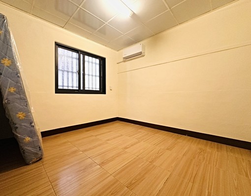 社宅/近麥當勞/整新平房/三房附冷氣/免仲介費/可租屋補助 - Image 5