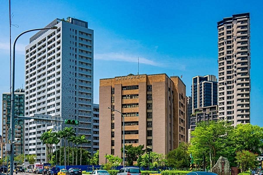 文山區行政中心及市場。