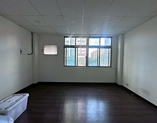 藝文中心整層套房含水含電含網路 - Image 2