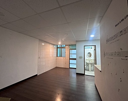 藝文中心整層套房含水含電含網路 - Image 4