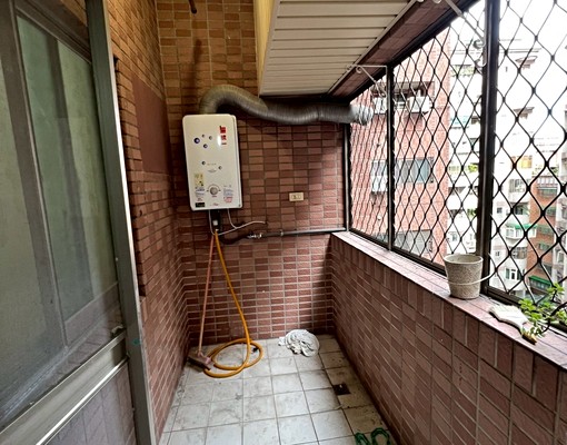 台北菠爾景觀3房~方正格局~採光超棒全業房屋 - Image 6
