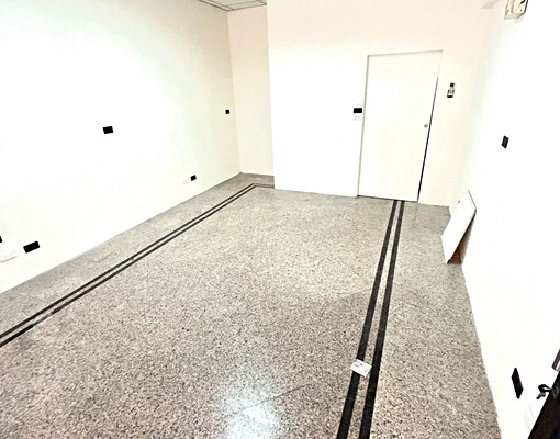 樓店合一，地段佳 - Image 2