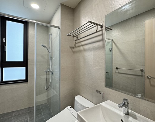 🌈久樘晶漾天鵝兩房車位🌈主承辦陳曉佩 - Image 1