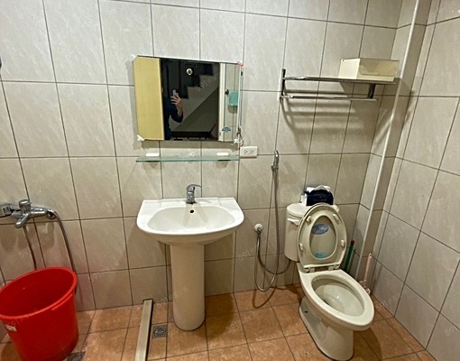 南屯站星巴克向心路/透天店面1~4樓五房可停四台車/可辦公室 - 591租屋網 - Image 10