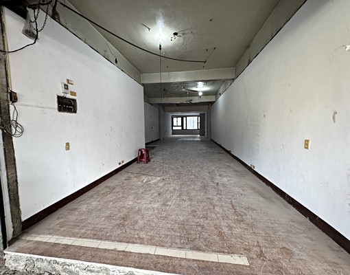 稀有出租正路邊店面1樓＋地下室 - Image 5