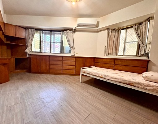 🎁星鴻社宅🎁東區成大商圈電梯華廈整層兩套三雅 - Image 3