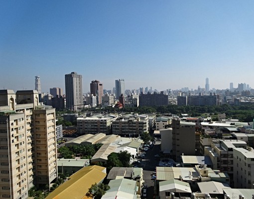 位於凹子底森林公園，4分到R13捷運站，3分到C24輕軌站 - Image 13