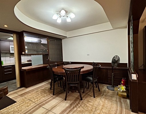 🍎中科大別墅🍎~雙平車~家具家電全 - Image 6