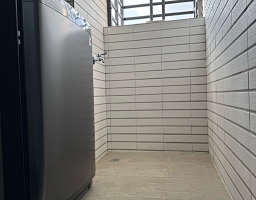 整棟全新獨立洗衣機、陽台、電梯套房 - Image 4