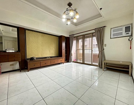 🎉免仲介費✅可租補│大昌商圈高樓景觀三房有車位🏆嘉暘社宅 - Image 1