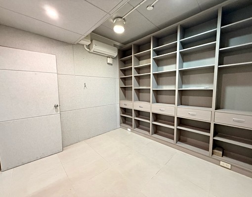 昆陽🏠工作室/辦公室/報稅/天然瓦斯/門前停2車/近捷機能 - Image 9