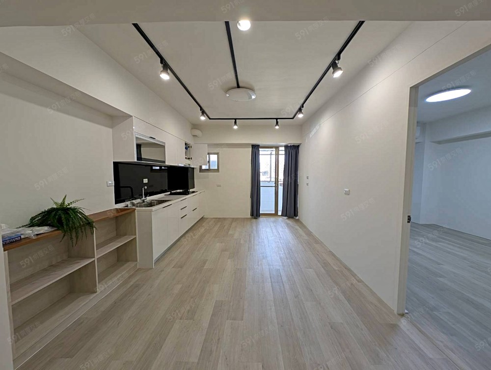 文心森林公園站/格調美居/精品美裝 - Image 1