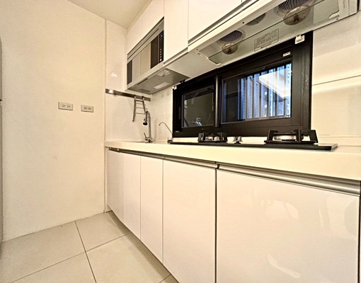 溫馨少女風🔥傢俱全配✅職業友善✨奢華系統櫃💯 - Image 5