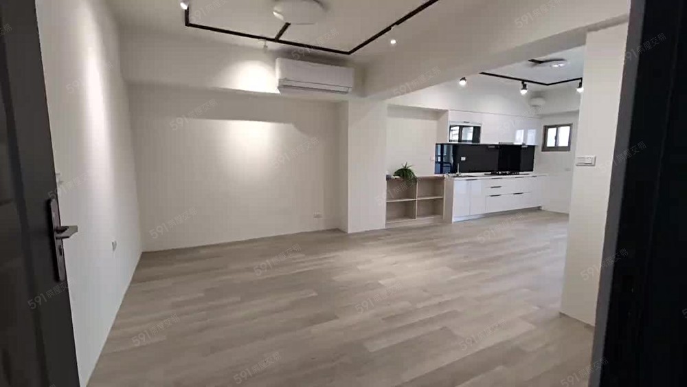 三租補💎散步勤美誠品💎電梯機上全新大3房💎台水電 - Image 1