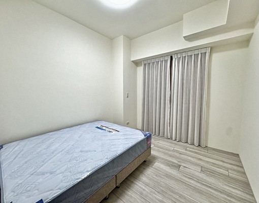 西屯逢甲水湳🍎正一房一廳❤️含車含管理費可租補🔥衛浴開窗 - Image 3