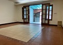 三峽區-國光街店面，74坪