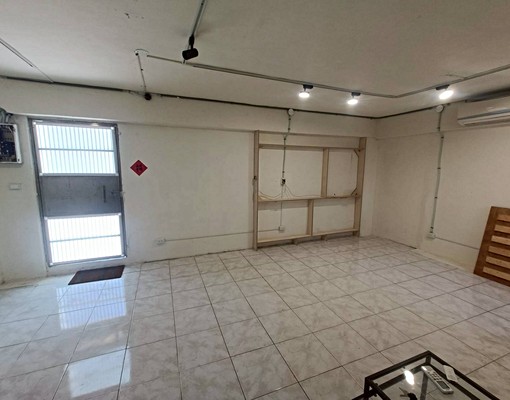 民權西捷運站獨立套房~~明亮採光 - Image 2