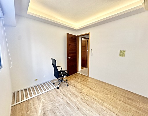 佩🦞文心森林公園*大墩商圈*3房+車位可停雙車 - Image 5