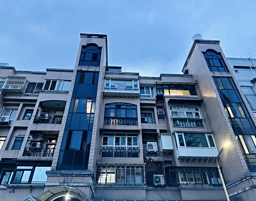 【朗居珮筠】近捷運sogo鼎佳好屋況 - Image 1