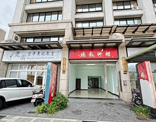 🌻(租)中正預校5米大面寬大地坪總裁行館電梯金透店 - Image 1