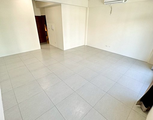 整棟全新鄰路電梯透天 - Image 3