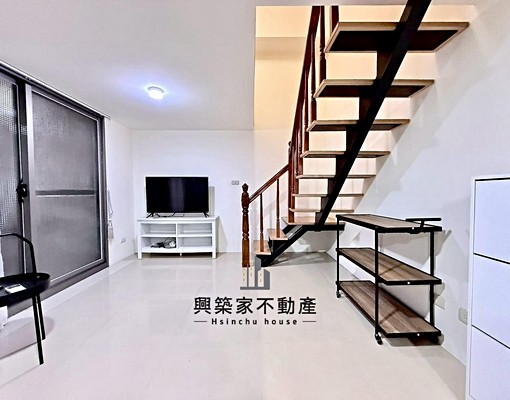 ‼️家樂福正對面｜陽光暖暖樓中樓｜挑高空間 - Image 4