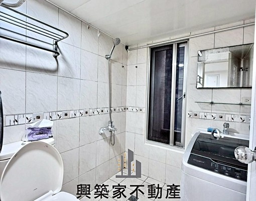 ‼️家樂福正對面｜陽光暖暖樓中樓｜挑高空間 - Image 9
