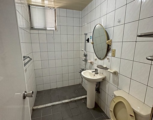 七張/新店區公所可寵漂亮三房釋出歡迎合租 - Image 5