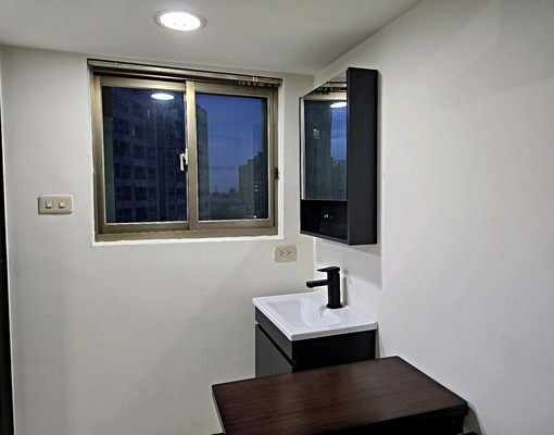 楠梓菁英會館#樓中樓雙人套房#全新家具家電#免服務費 - Image 9
