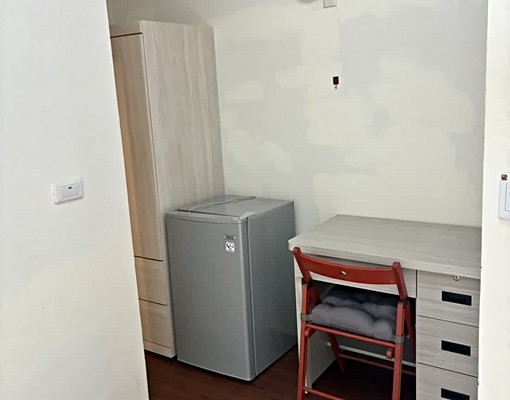 近火車站新光三越含電梯網路,室外曬衣露臺,乾淨明亮小清新套房 - Image 4