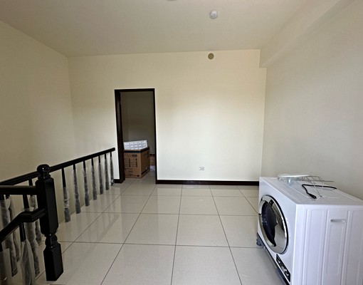 超美優質透天~4房4衛浴~1樓有孝親房~可租屋補助~有車位~ - Image 14