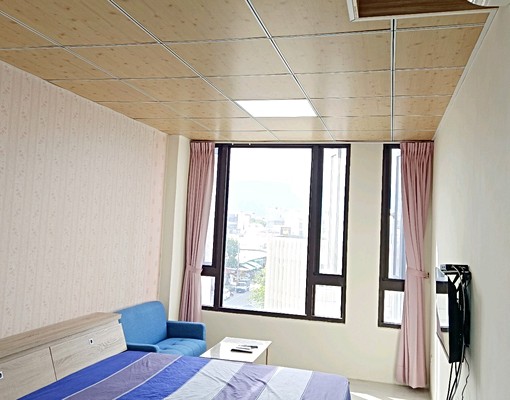美崙文教區電梯套房出租,一層2戶 - Image 5