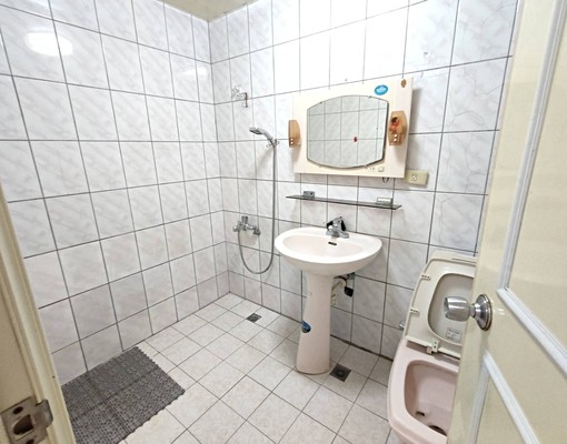 🔔鄰竹科.關東市場/四房.家具電齊全.可租補.可報稅 - Image 13