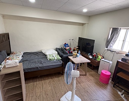 中和烘爐地旁邊科技大學附近都非常便利不用怕沒超商! - Image 1