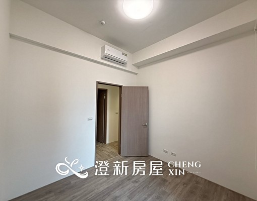 全新首租現代簡約含汽機車位|🏠6分鐘高鐵站|✨可報稅 - Image 8