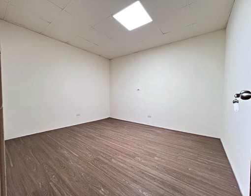 整棟透天!!💖🦁現況出租適合當勞工宿舍/雙出入口、大露台 - Image 9